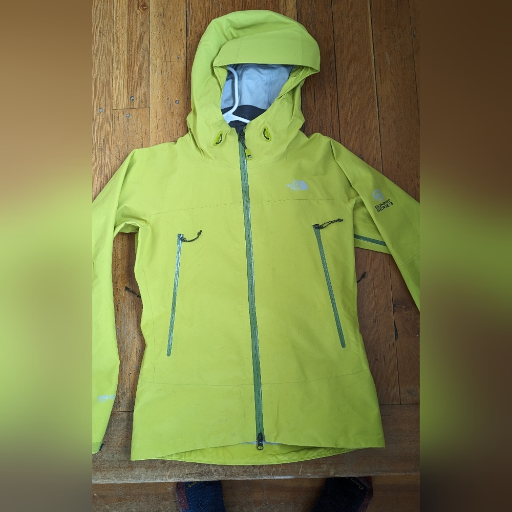 The North Face Gore-tex Pro Shell Summit Series Waterproof Womens Jacket S/P
